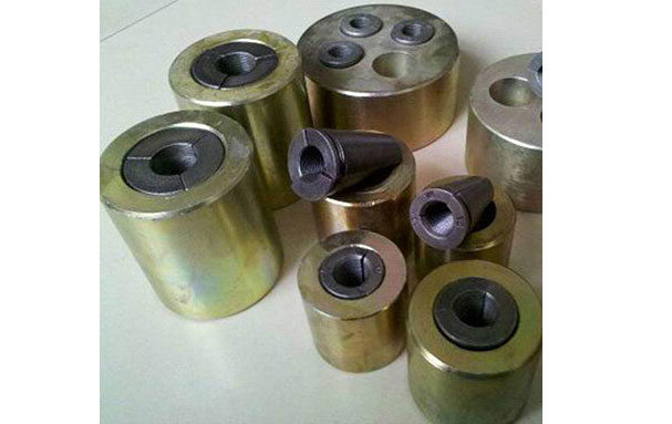 保亭预应力钢绞线厂 上海多个地标迎来跨年大客流